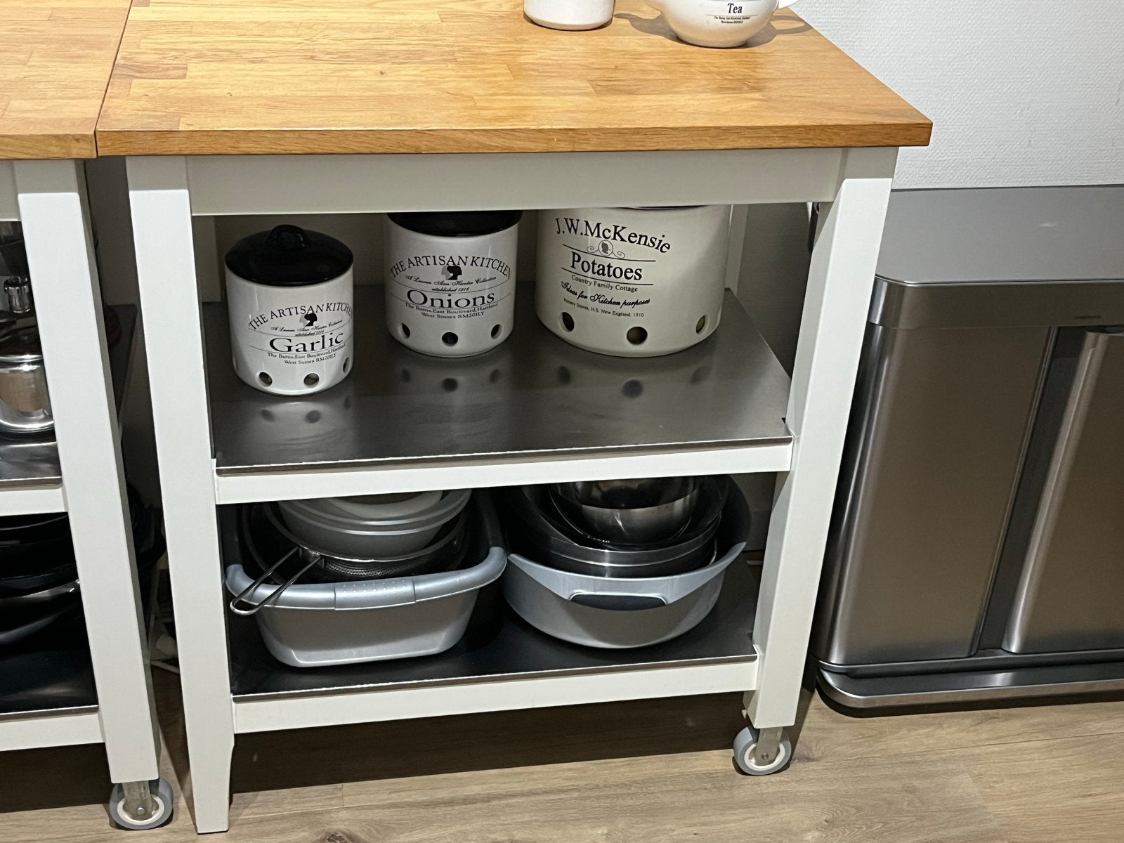 2 stuks IKEA Keukentrolley met houten blad en stalen planken, Ophalen, Gebruikt, Hout, IKEA