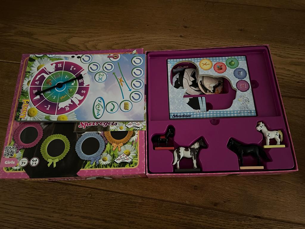 Penny Paarden Spel - Wie verzorgt haar paard het best?, Hobby en Vrije tijd, Gezelschapsspellen | Bordspellen, Een of twee spelers