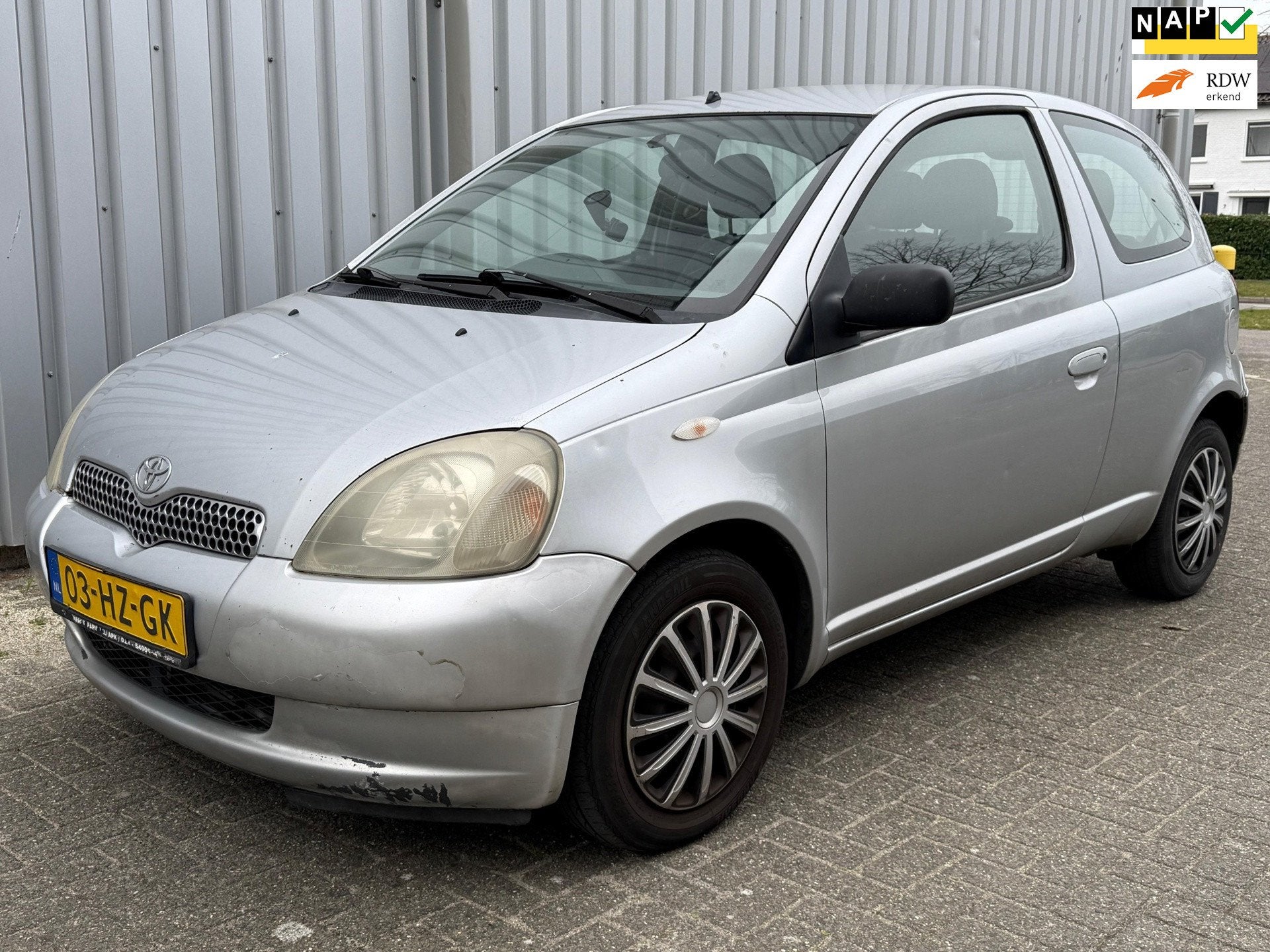 Toyota Yaris 1.3-16V VVT-i AUTOMAAT/ AIRCO