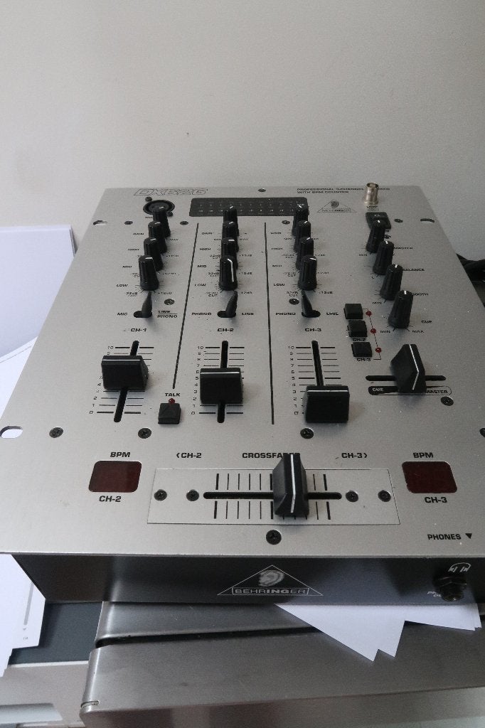 Behringer Pro Mixer DX626 - Professionele 3-kanaals DJ Mixer, Ophalen of Verzenden, Gebruikt, Minder dan 5 kanalen, Microfooningang