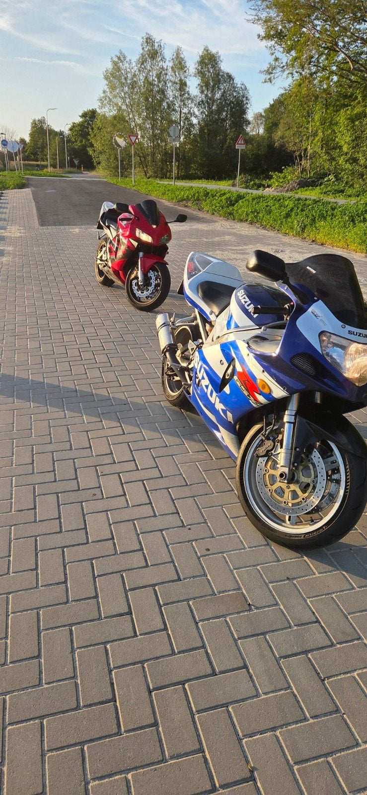 Suzuki GSX-R 750 K1, nette motor in juiste kleur!, 750 cc, 4 cilinders, Motorrijbewijs A, Gebruikt