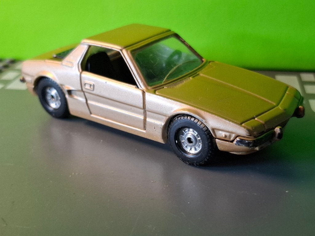Corgi - Fiat X1/9 [goud] 1/36, Ophalen of Verzenden, Gebruikt, Auto