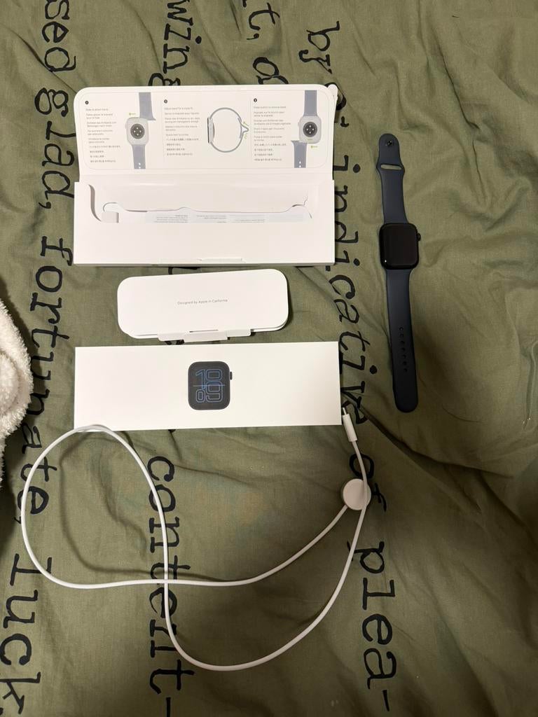 Apple Watch SE 3 44mm 2 maanden oud, Ophalen of Verzenden, Zo goed als nieuw, Zwart, IOS
