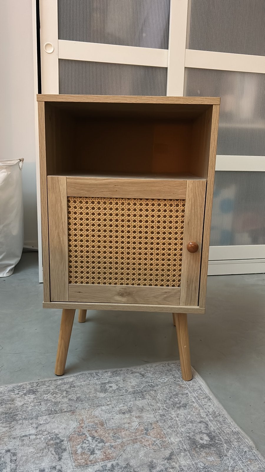 Bedside table, Huis en Inrichting, Ophalen, Zo goed als nieuw, Minder dan 45 cm
