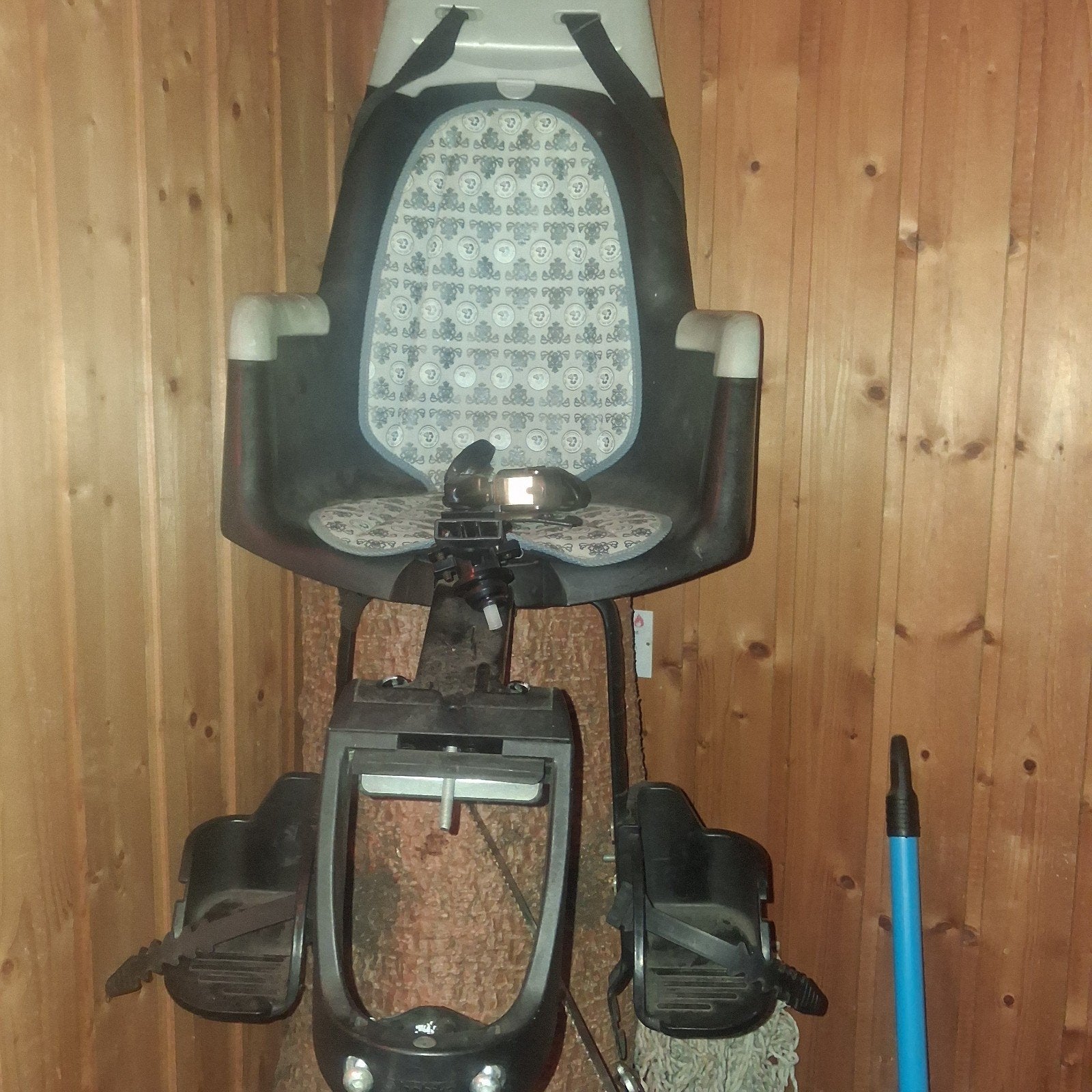 Gebruikt Bobike fietsstoeltje voor achterop, Ophalen, Gebruikt