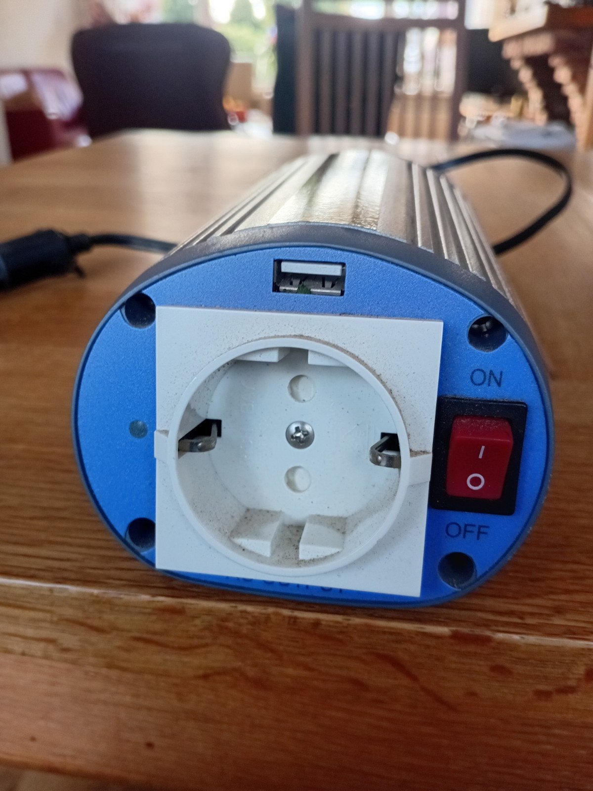 HQ Power omvormer 12V DC naar 230V AC - 150W, Ophalen of Verzenden, Gebruikt