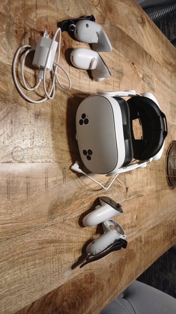 Meta quest 3s, Spelcomputers en Games, Ophalen, Gebruikt, VR-bril, Overige platformen