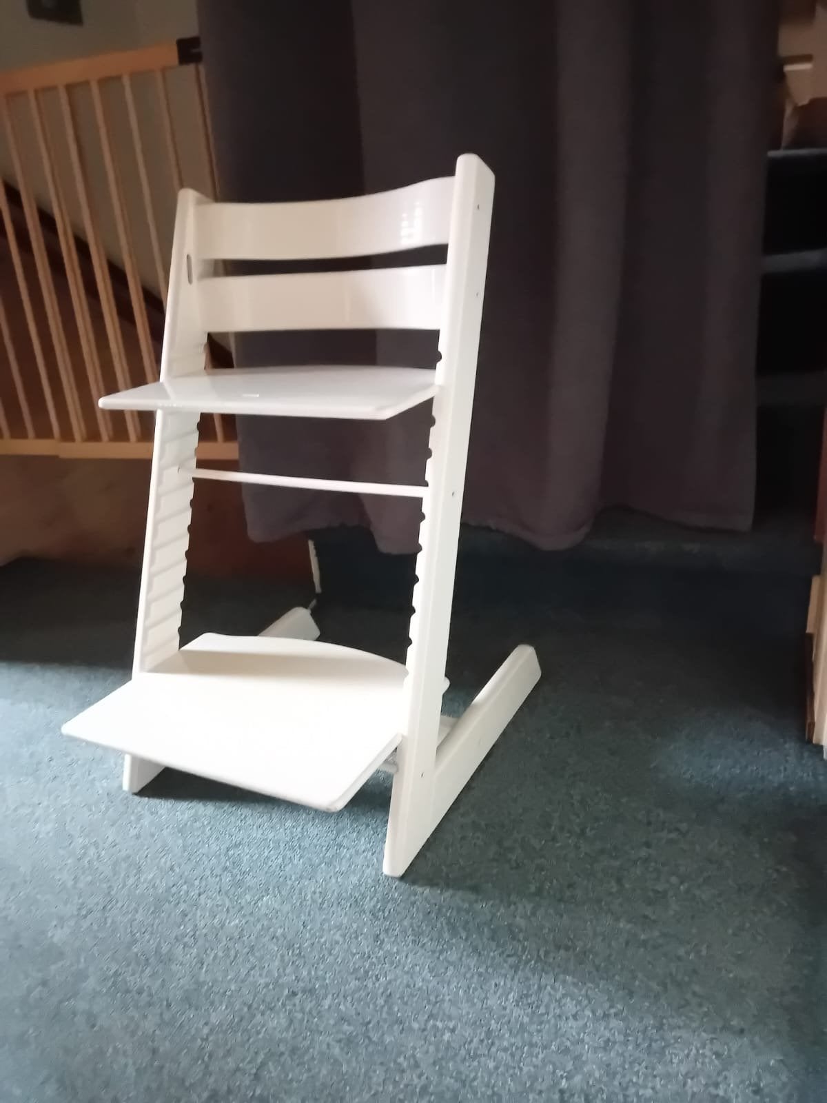 Witte meegroeistoel tripp trapp van Stokke, Ophalen, Zo goed als nieuw, Meegroeistoel