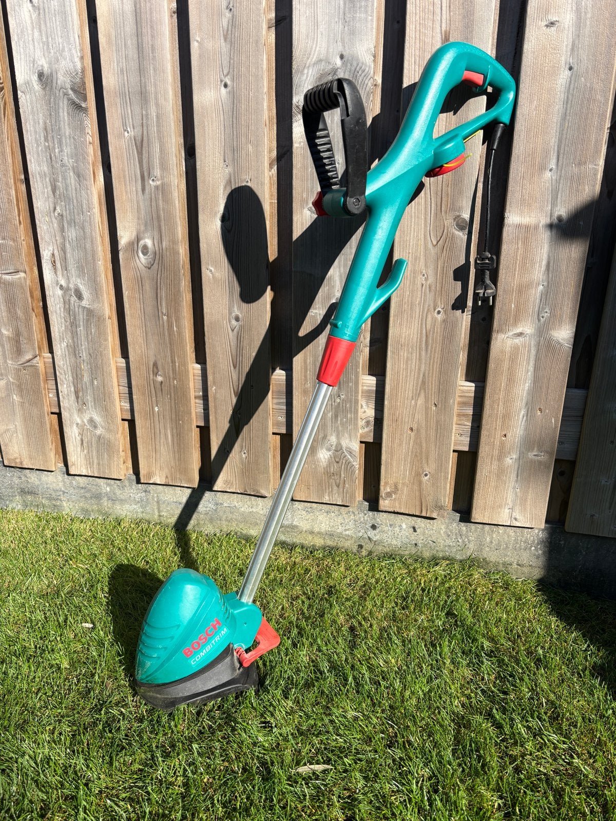 Bosch Combitrim elektrische grastrimmer, Tuin en Terras, Ophalen of Verzenden, Zo goed als nieuw, 30 tot 50 cm, Elektrisch