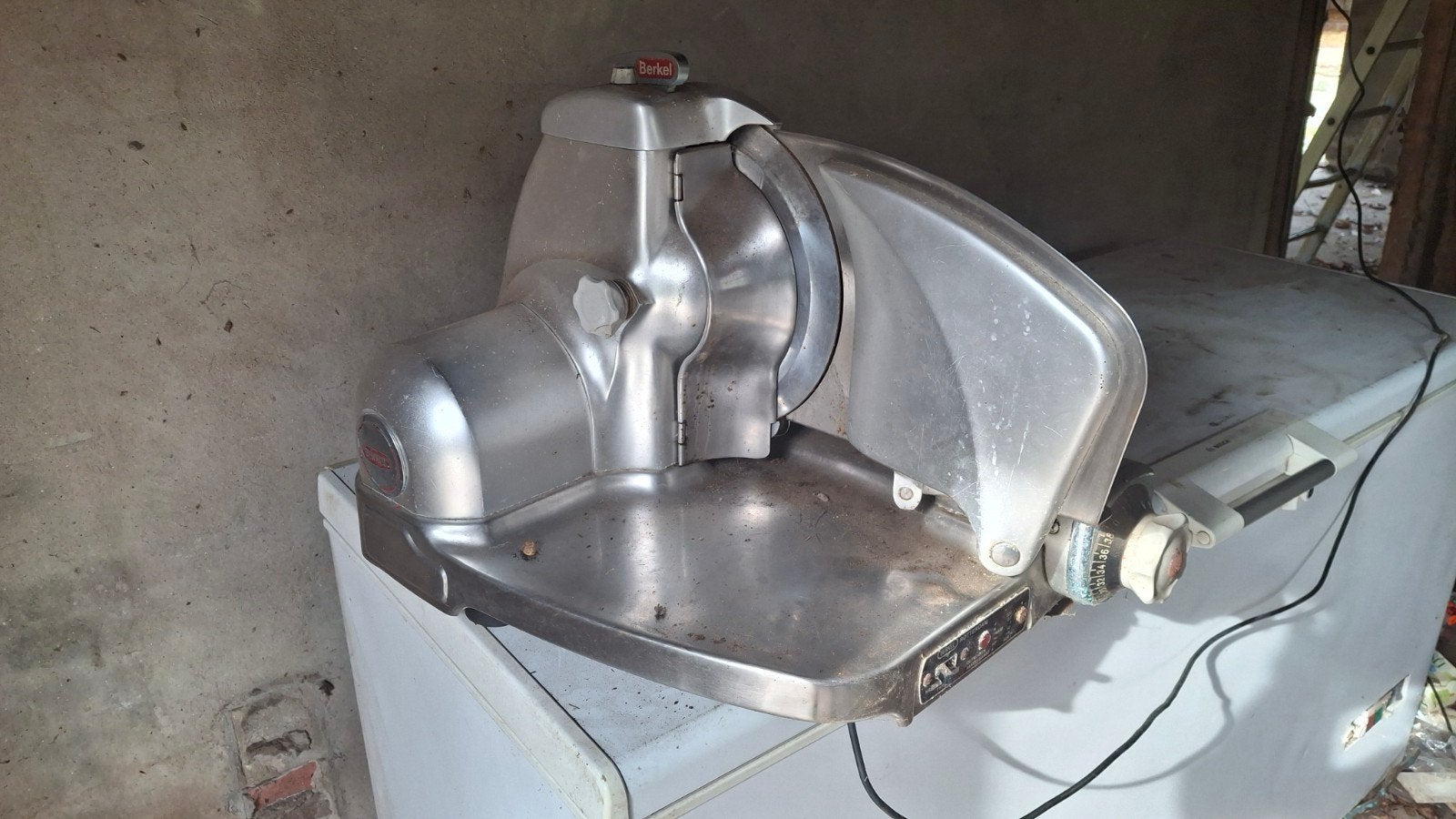 Berkel snijmachine 834 - Weinig gebruikt, goede staat, Ophalen