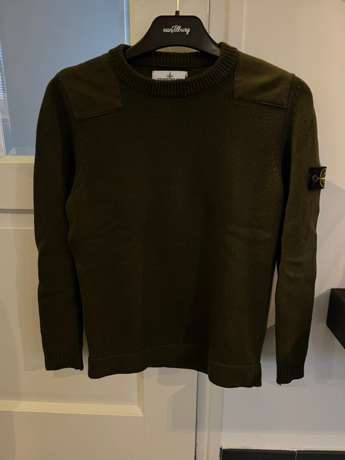 STONE ISLAND JUNIOR wollen trui groen mt 10 = 140 origineel, Ophalen, Jongen, Trui of Vest