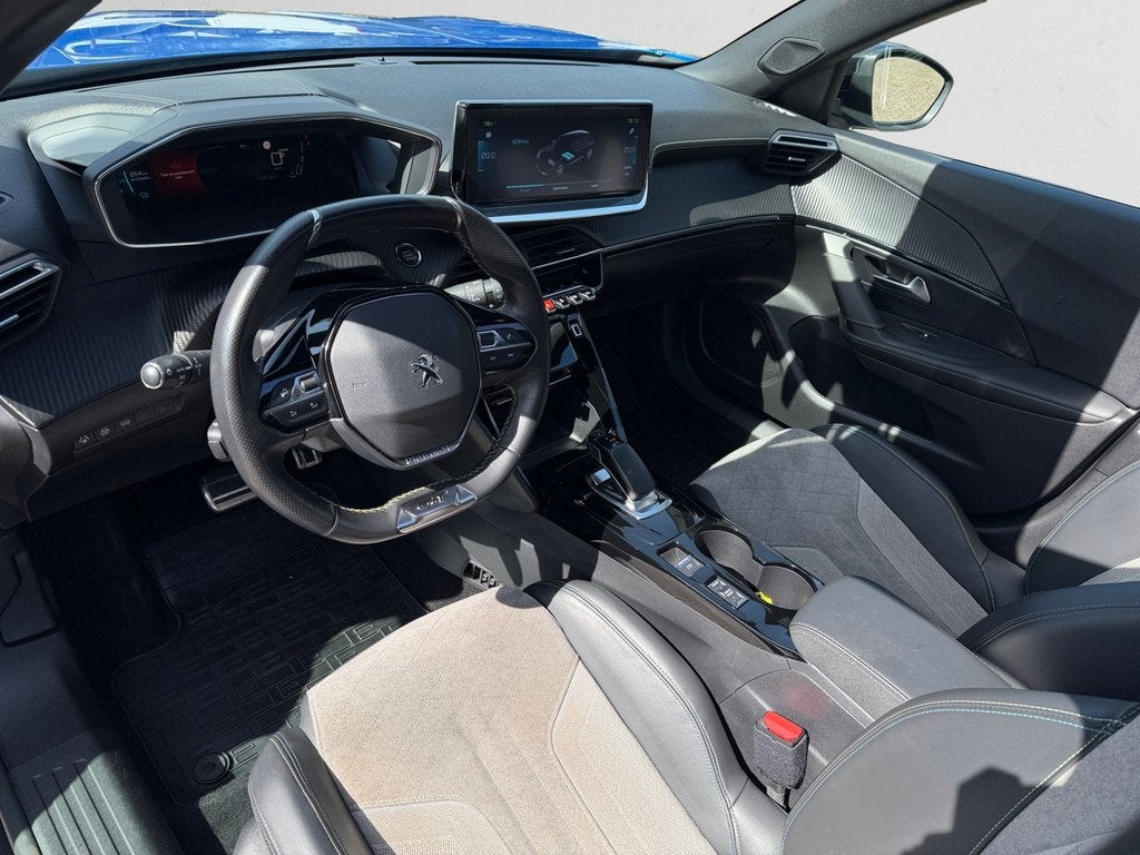 Peugeot e-2008 EV GT 50 kWh- SOH 87%, 265km Range, Panoramad, Auto's, Peugeot, 136 pk, Gebruikt, Met garantie (alle), Alcantara
