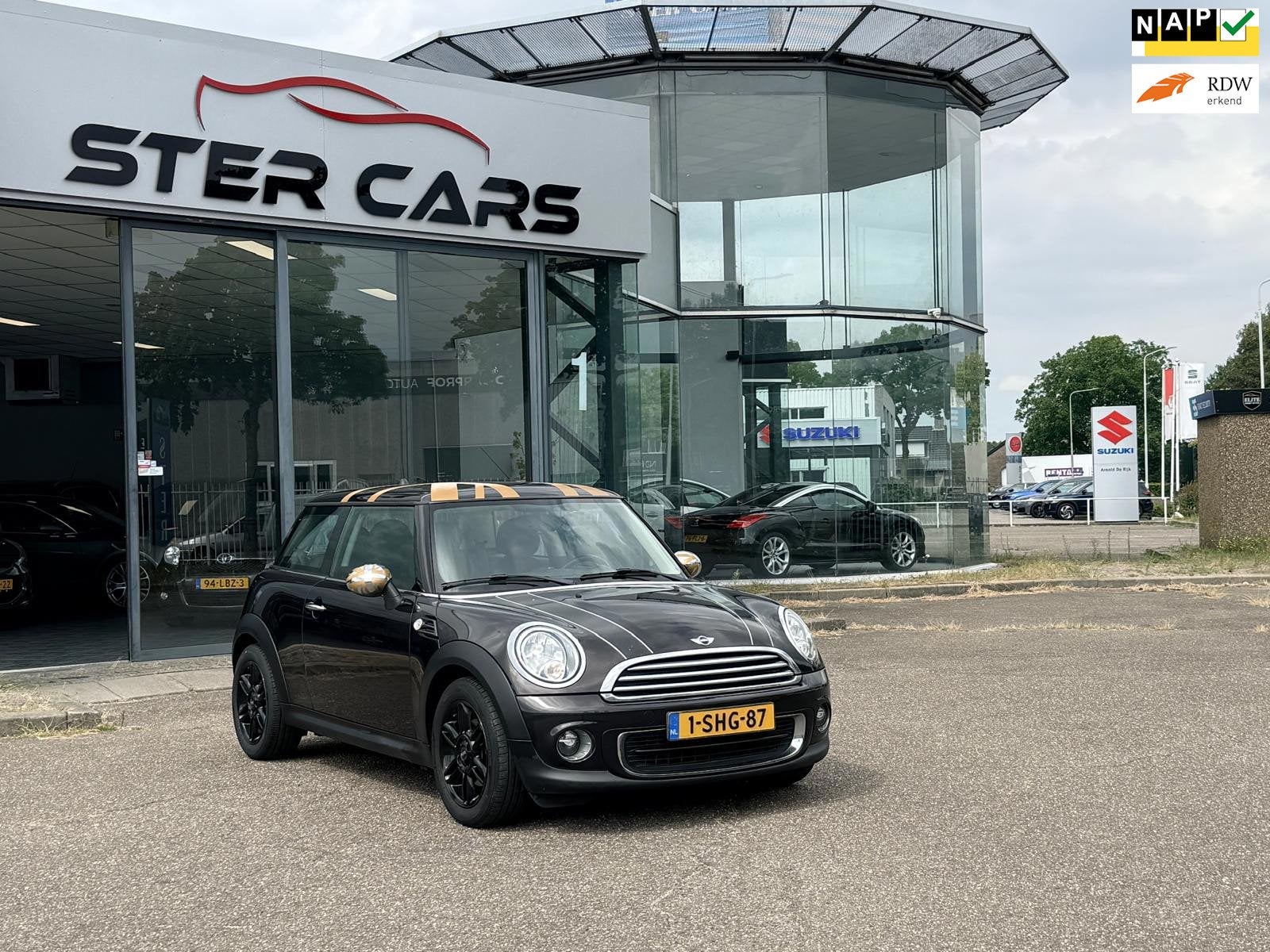 Mini One 1.6 One Pepper|1Est eigenaar|Navi|Cruise Control|NA, Auto's, Mini, Voorwielaandrijving, Gebruikt, Euro 6, 4 cilinders