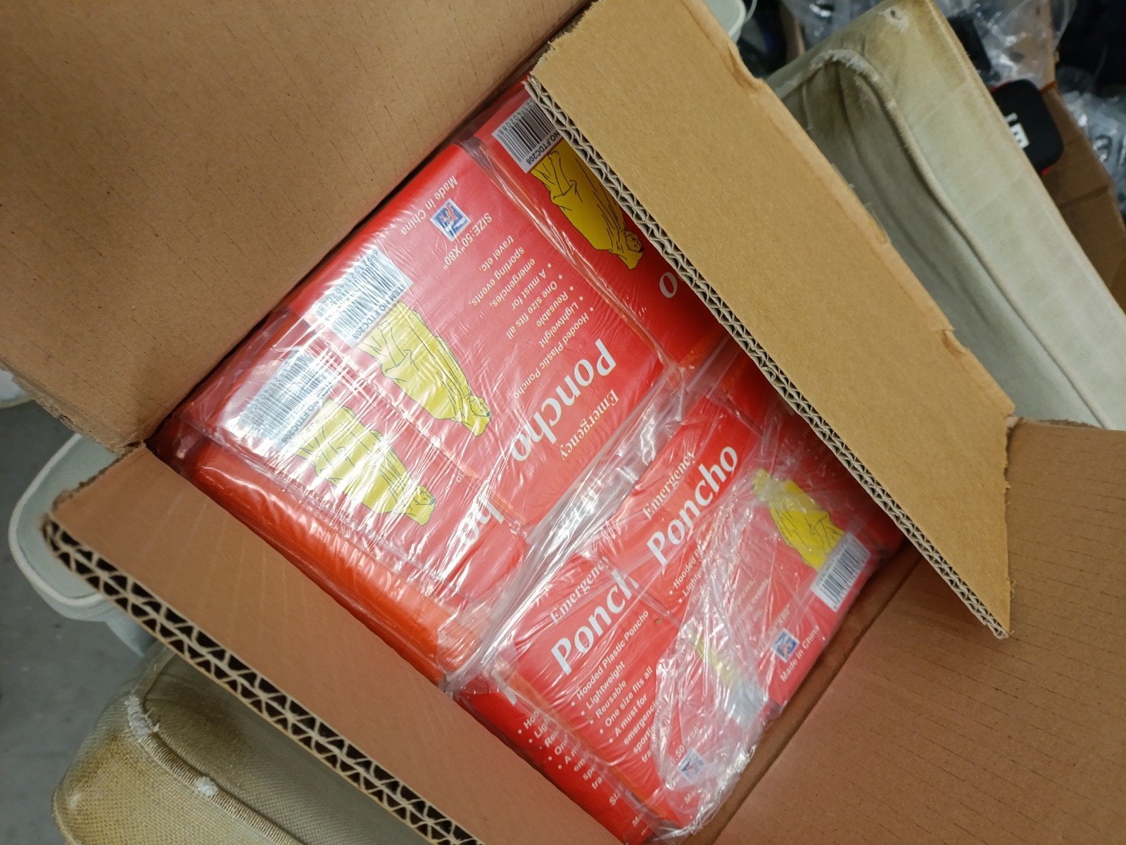 144 stuks/doos. bij 5 dozen, de 6e gratis, Poncho masters, Nieuw, Info@ponchomaster.com, Ophalen of Verzenden