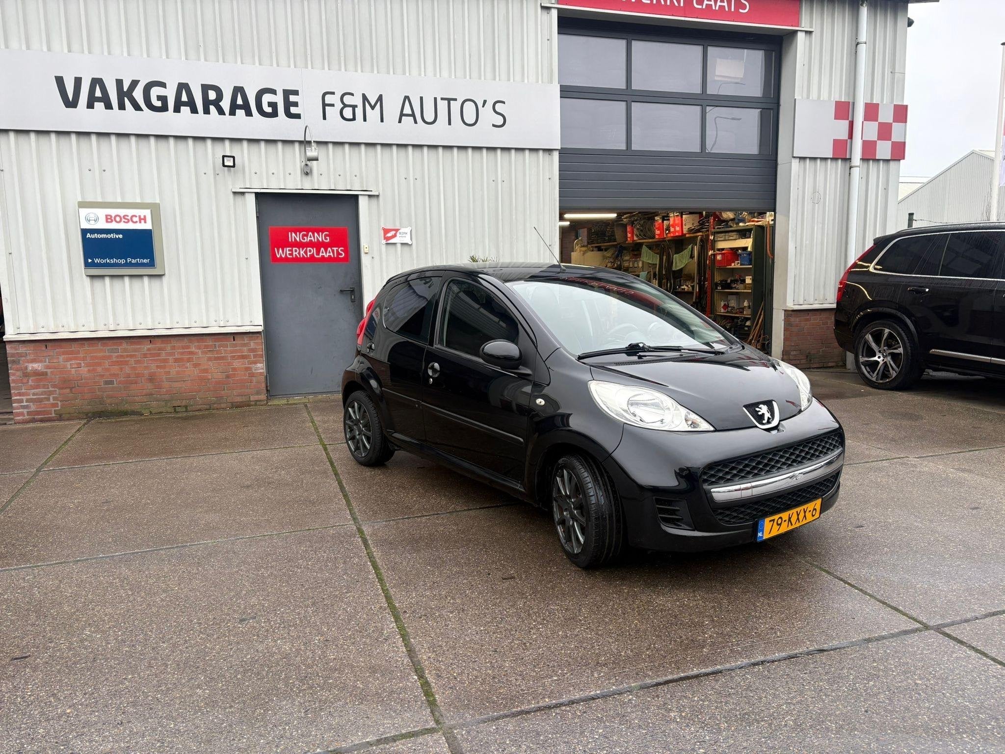 Peugeot 107 1.0-12V XS, Auto's, Euro 5, Stof, Gebruikt, 4 stoelen
