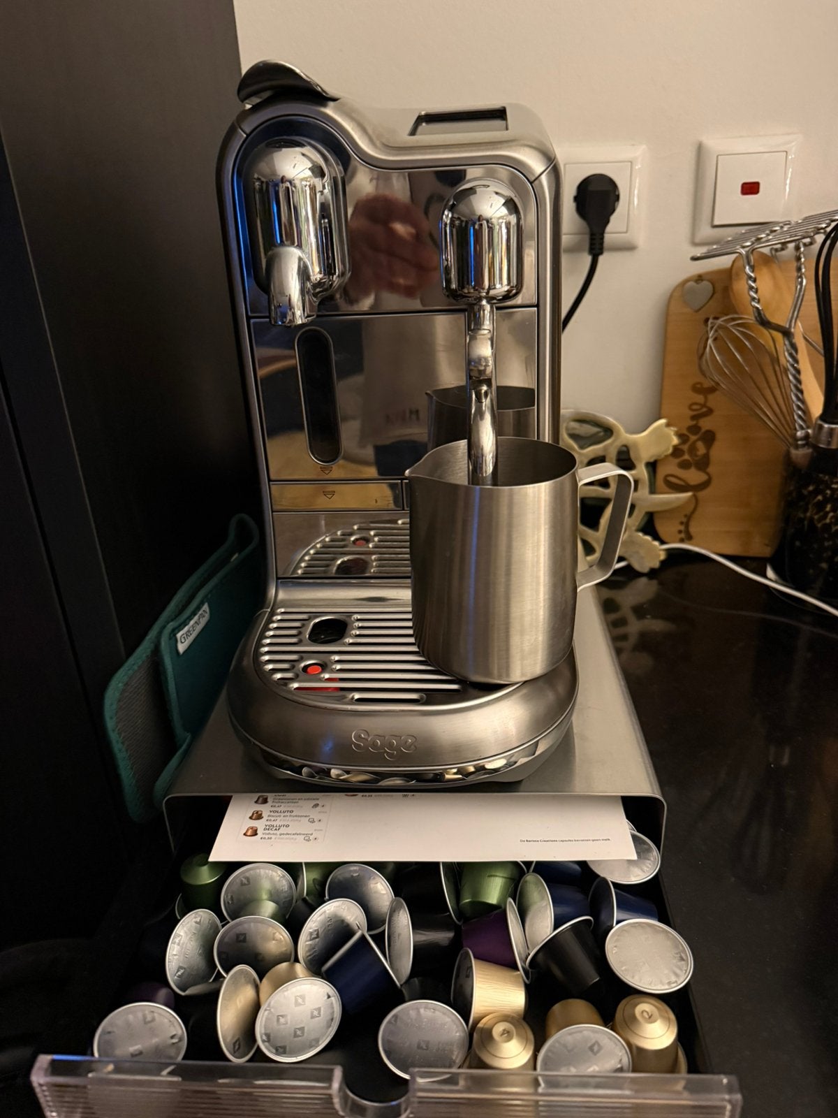 Nespresso Creatista Pro - Zo goed als nieuw, Ophalen, Espresso apparaat, Zo goed als nieuw, Koffiepads en cups