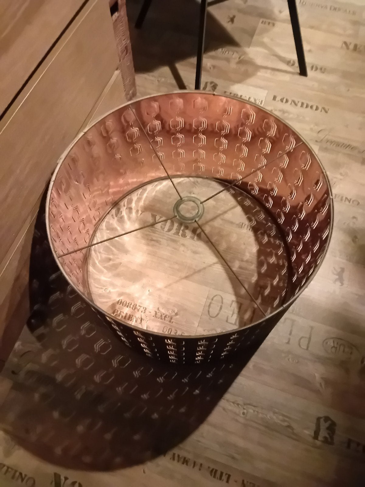 Grote lampenkap zwart met roze kleur, Ophalen, Gebruikt, Zwart, Rond