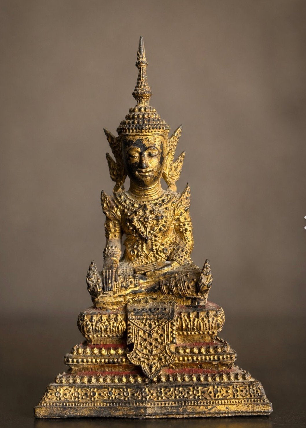 Antieke rattanakosin Boeddha met parasol, Ophalen of Verzenden, Zo goed als nieuw