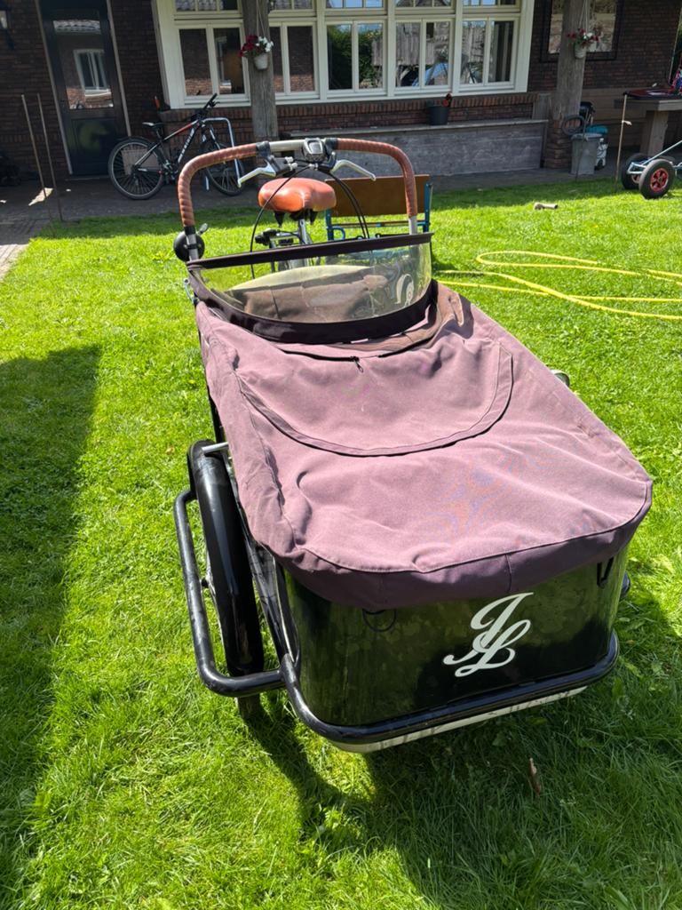 Johnny loco bakfiets elektrisch aangedreven, Fietsen en Brommers, Fietsen | Bakfietsen, Ophalen, 4 kinderen of meer, Gebruikt