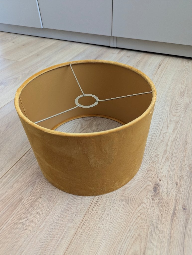 Okergele/gouden velours lampenkap, Ophalen, 20 cm, Tafellamp, Geel