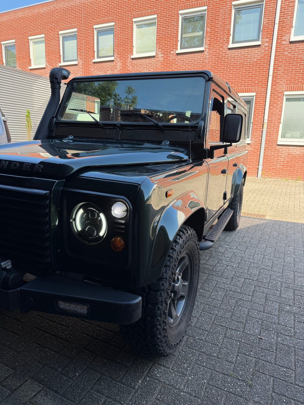 Land Rover defender 110- 2002 Groen - prima staat, Auto's, Metallic lak, Land Rover, 1992 kg, 2495 cc