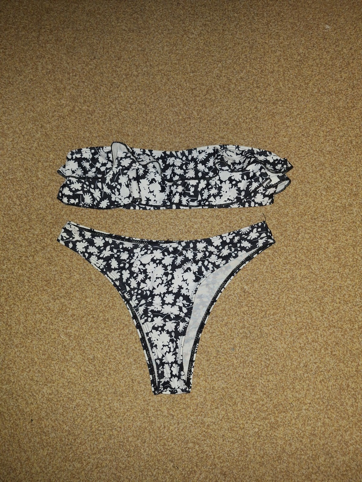 Bloemen bikini bandeau top - Maat S, Shein, Ophalen of Verzenden, Nieuw, Bikini