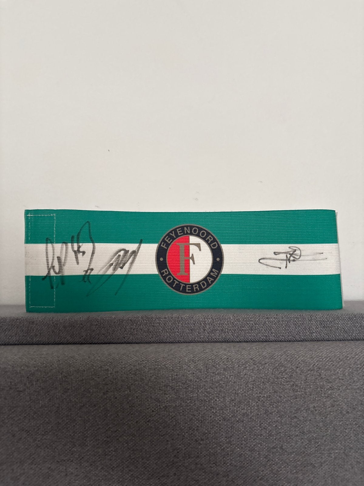 Gesigneerde aanvoerdersband Feyenoord Rotterdam, Ophalen of Verzenden, Nieuw