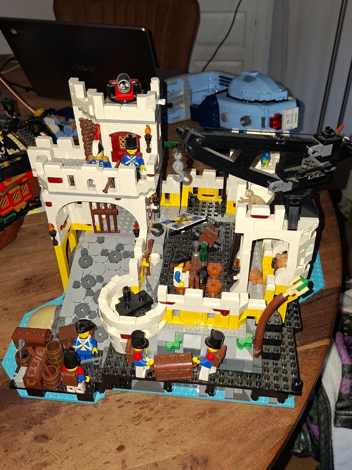 Lego Piraten Eiland / Fort met soldaten en kanon, Ophalen of Verzenden