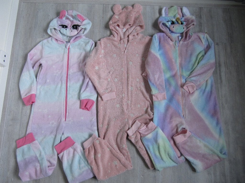 Onesie maat 122/128, Ophalen, Gebruikt, Meisje, Nacht- of Onderkleding