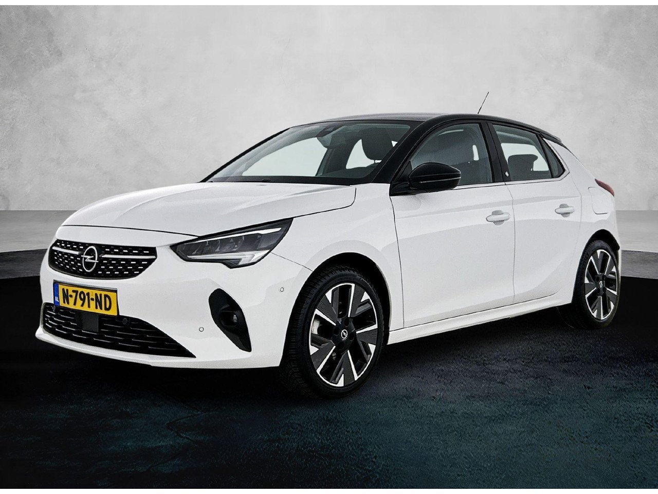 Opel CORSA-E e-Launch Edition 50 kWh Adaptieve Cruise | Stuu, Auto's, 136 pk, Gebruikt, Wit, 450 min