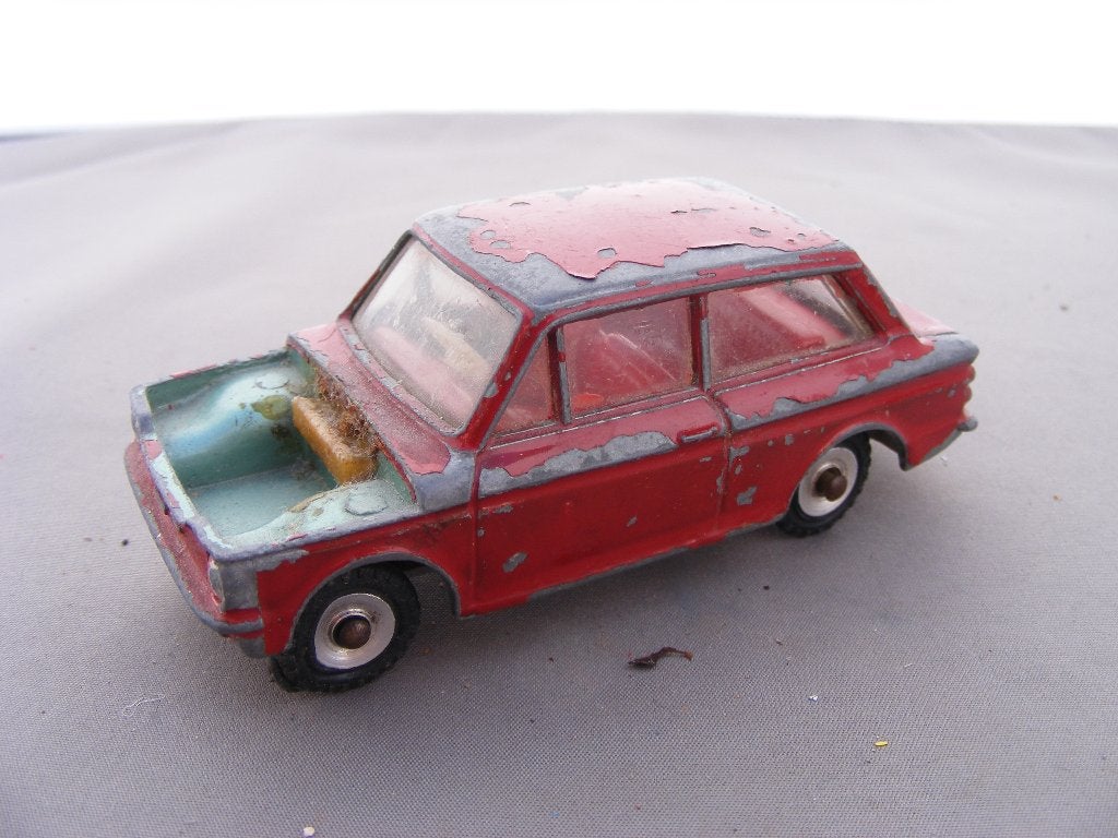 Hillman Imp Dinky toys 138 incompleet overgeschilderd, Hobby en Vrije tijd, Modelauto's | 1:43, Ophalen of Verzenden, Gebruikt