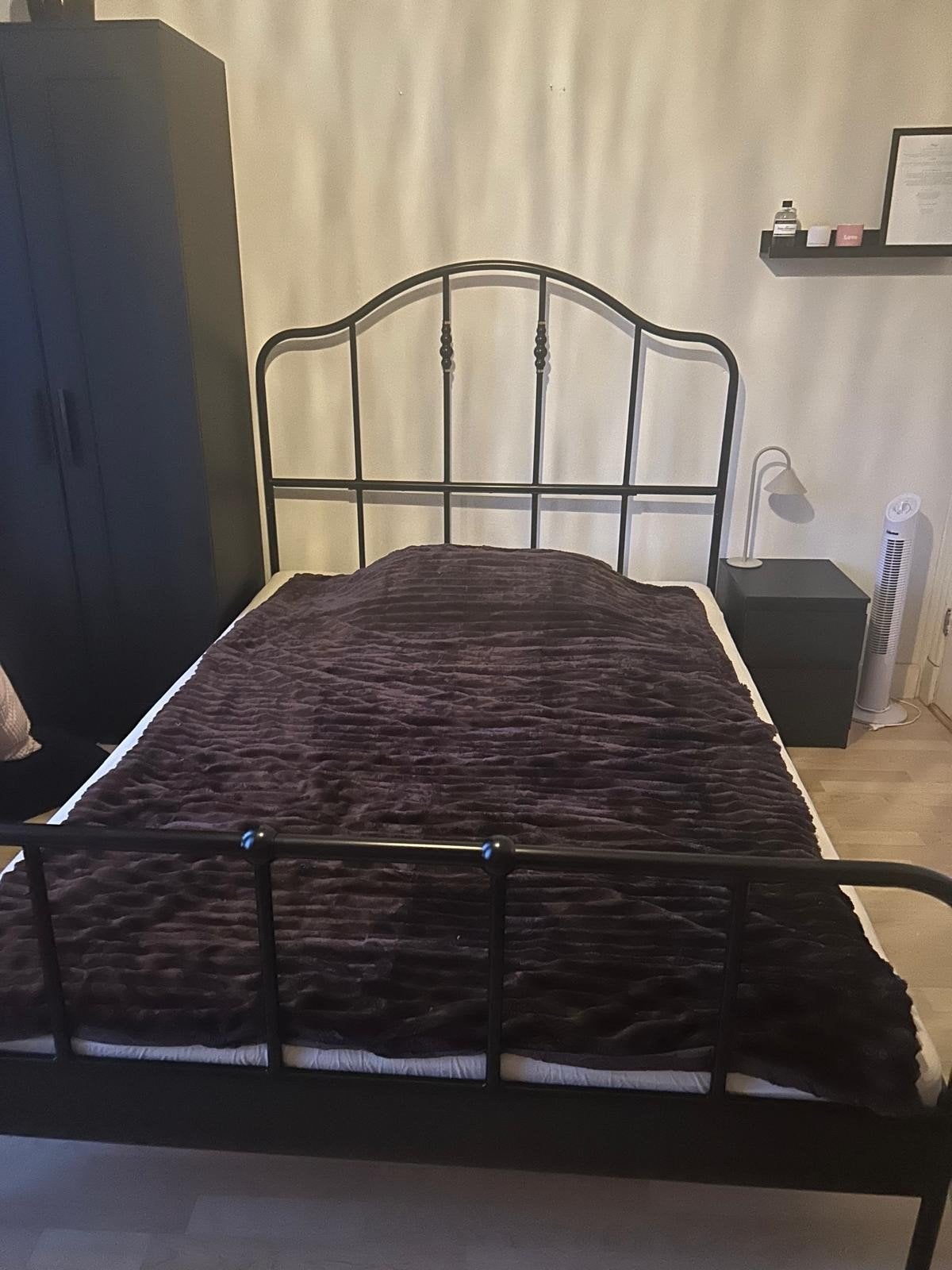 Mooi stevig bed, Huis en Inrichting, Ophalen, Hoogslaper, 140 cm, Zo goed als nieuw