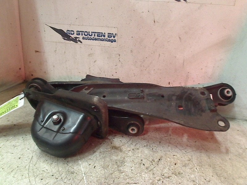 Draagarm Links Achter SET Audi A3 Limousine (8VS/8VM) 2014, Gebruikt, Auto-Union-Straße  1, Ingolstadt 85057, , Duitsland, Info@audi.de