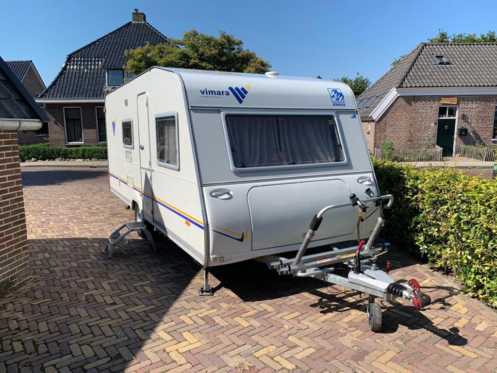 Knaus Vimara V500 -Incl. airco, zakluifel, servies, Bovag, Caravans en Kamperen, 7 tot 8 meter, Airco, Treinzit, Particulier
