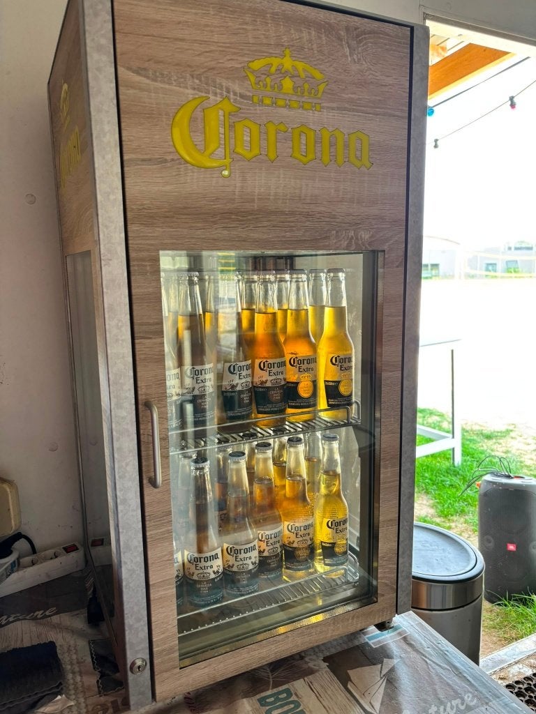 Corona back bar fridge, Zonder vriesvak, 75 tot 100 liter, Zo goed als nieuw, 45 tot 60 cm
