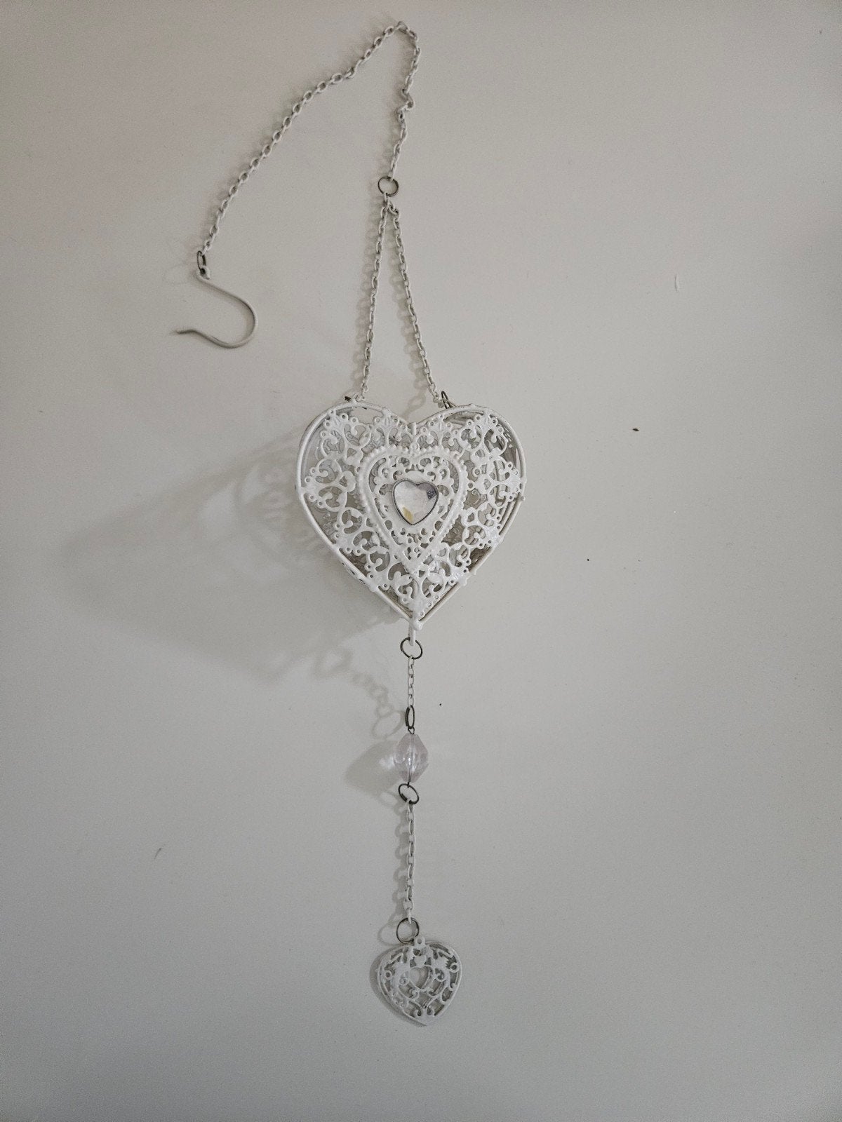 Witte hartvormige theelichthouder met ketting, Gebruikt, Wit, Waxinelichthouder, Ophalen of Verzenden