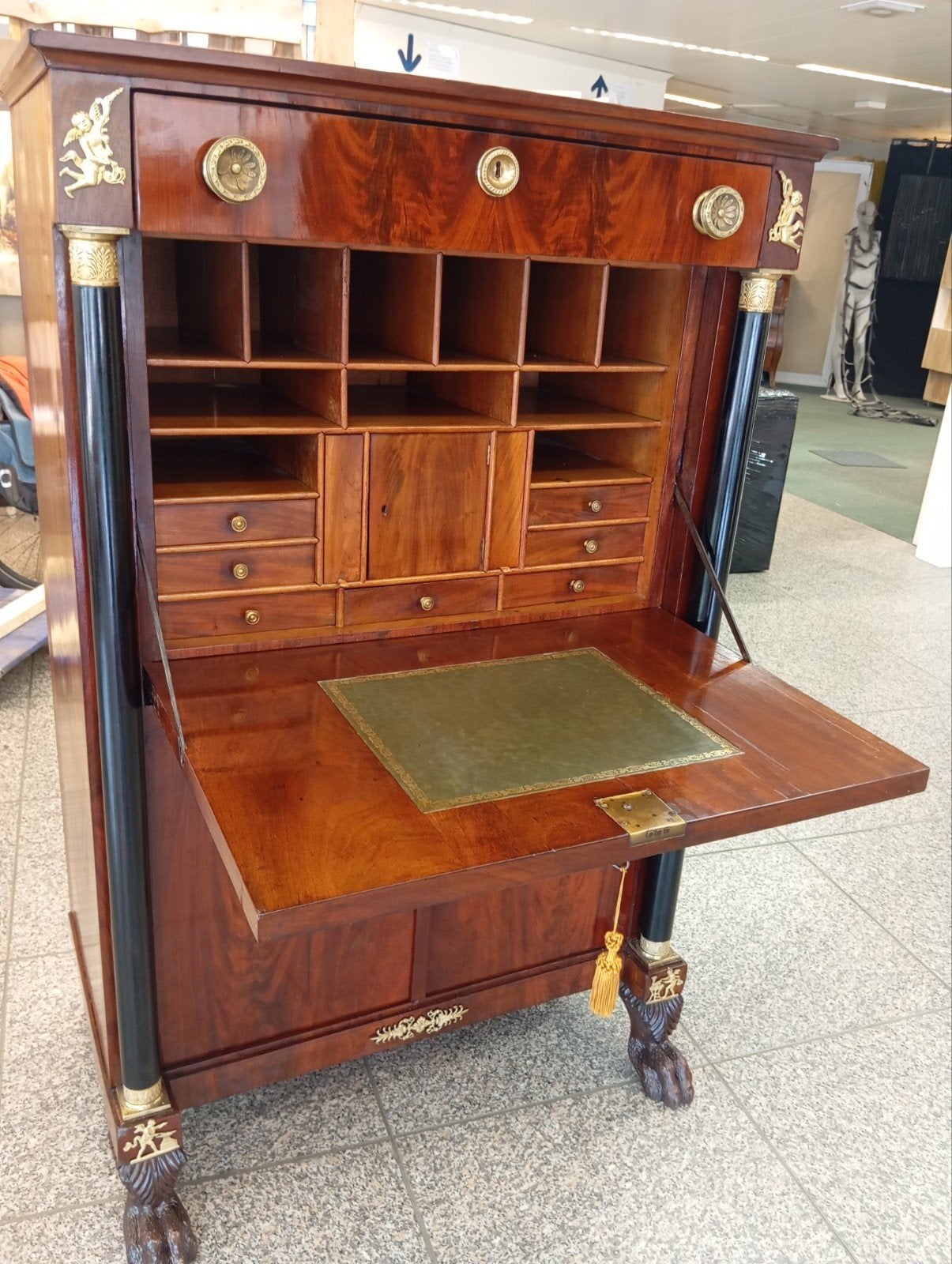 Empire Secretaire met Zwarte Zuilen en Bronzen Ornamenten, Ophalen of Verzenden