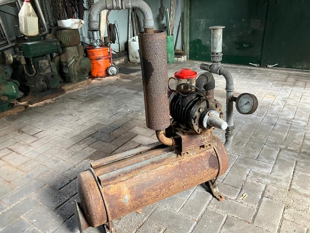 vacuumtank met pomp voor melkmachine, Ophalen