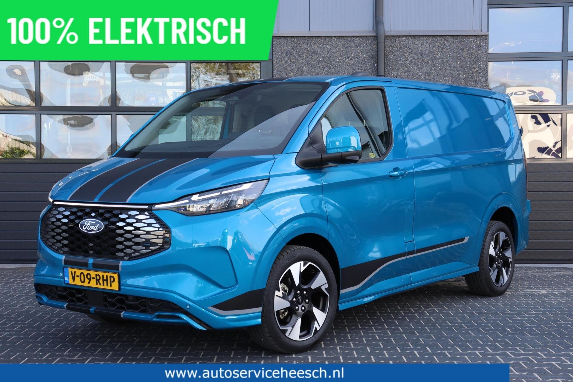 Ford E-Transit Custom L1H1 SPORT 65 kWh l ELEK. SCHUIFDEUR l, Auto's, Stof, Gebruikt, Zwart, Blauw