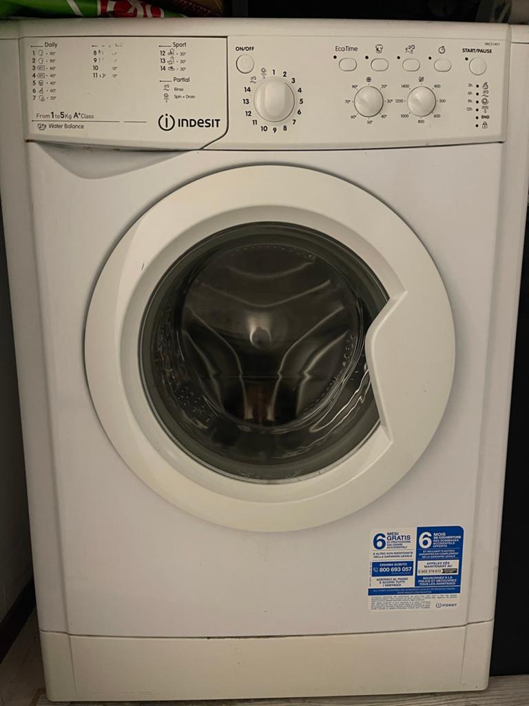 Indesit Wasmachine - Compact en Efficiënt, Ophalen, 4 tot 6 kg, Overige typen, Zo goed als nieuw