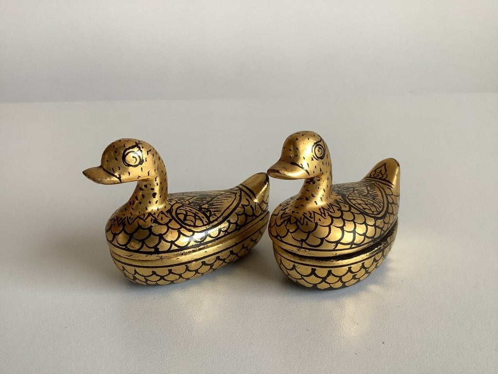 2 lakdoosjes in eendvorm met goudverf, Antiek en Kunst, Ophalen of Verzenden