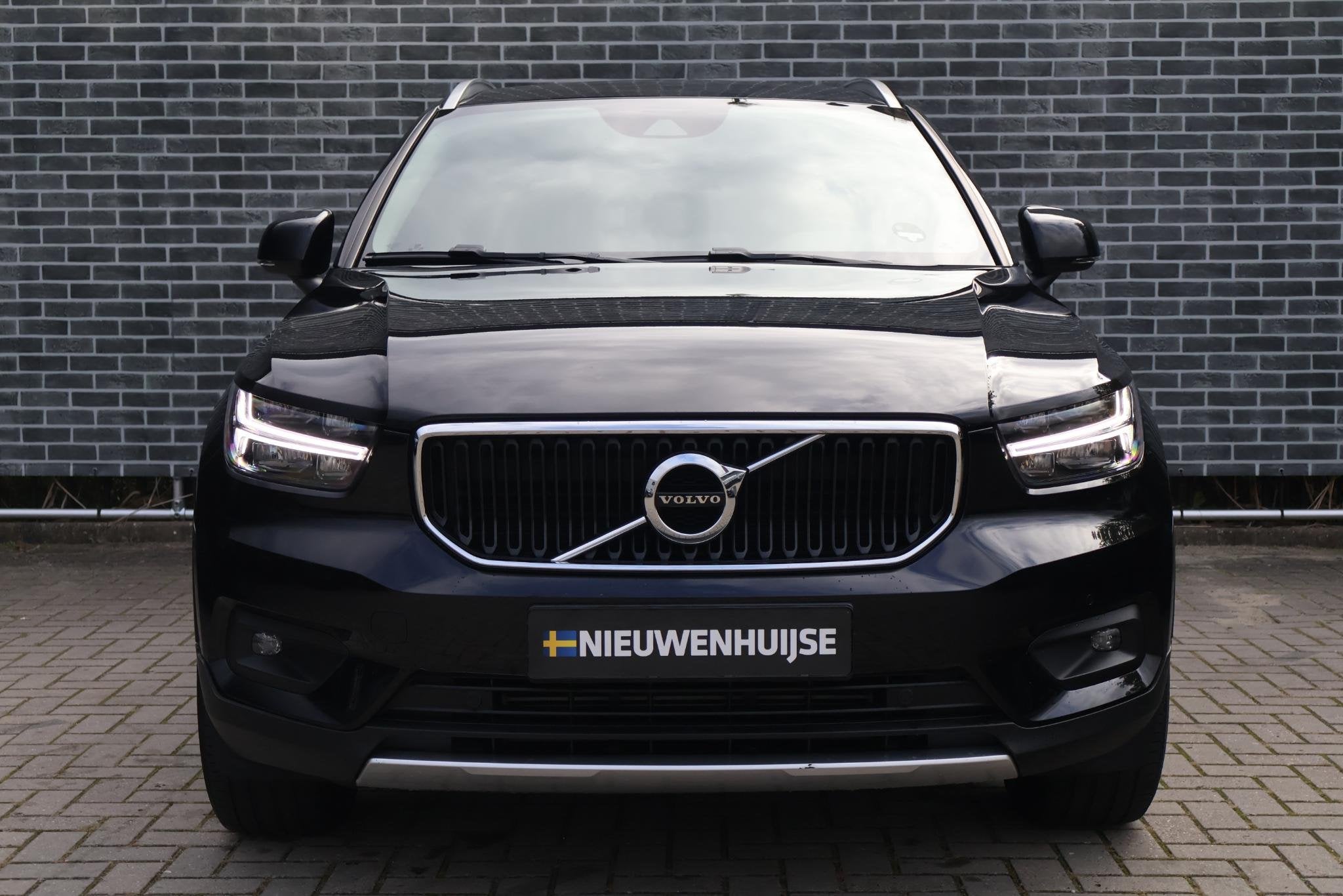 Volvo XC40 1.5 T2 Business Pro | Trekhaak | Achteruitrijcame, Auto's, Gebruikt, Euro 6, Zwart, Origineel Nederlands