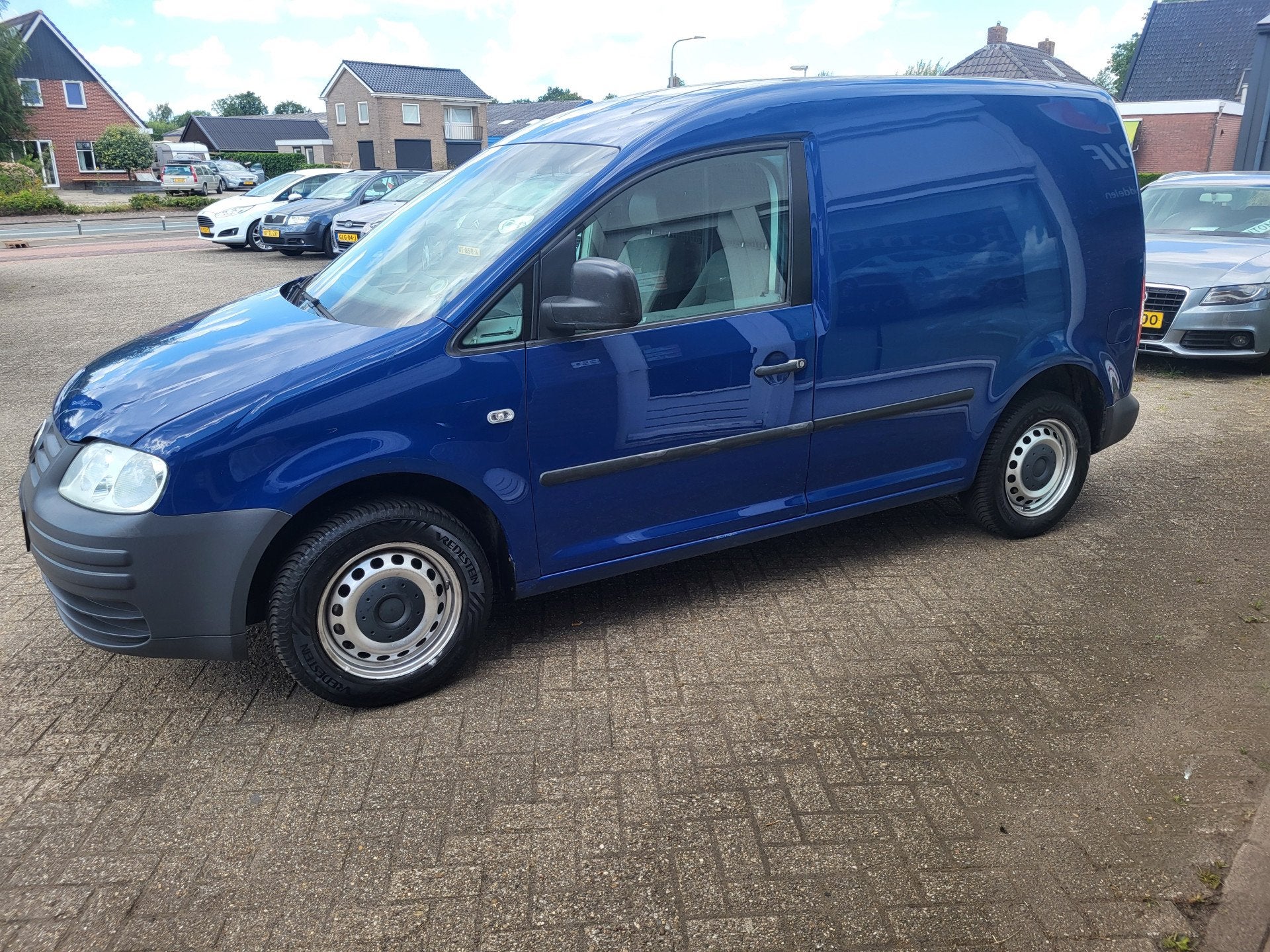 Volkswagen Caddy 2.0 SDi "Luxe" + Trekhaak - Apk 24-07-2027, Voorwielaandrijving, Traction-control, Stof, Gebruikt