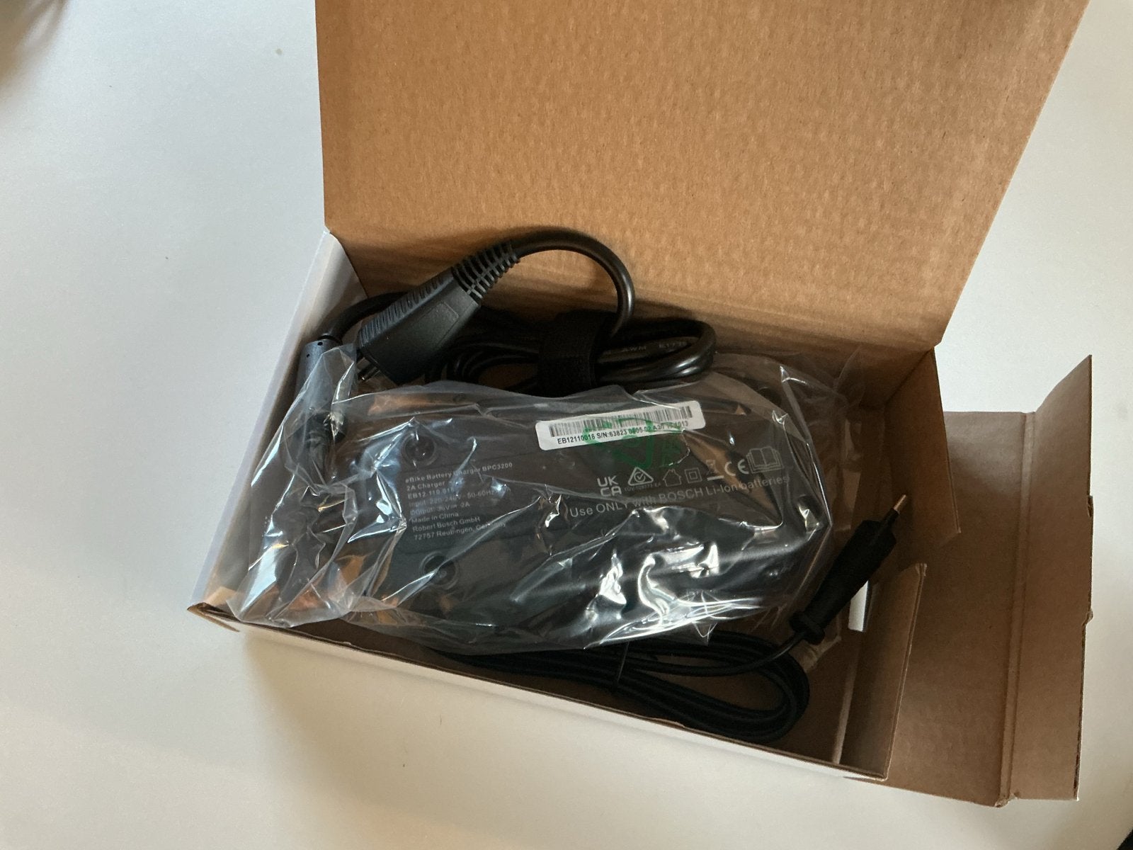 Bosch 2A Oplader 220-240V voor eBike Smart System, Fietsen en Brommers, Nieuw