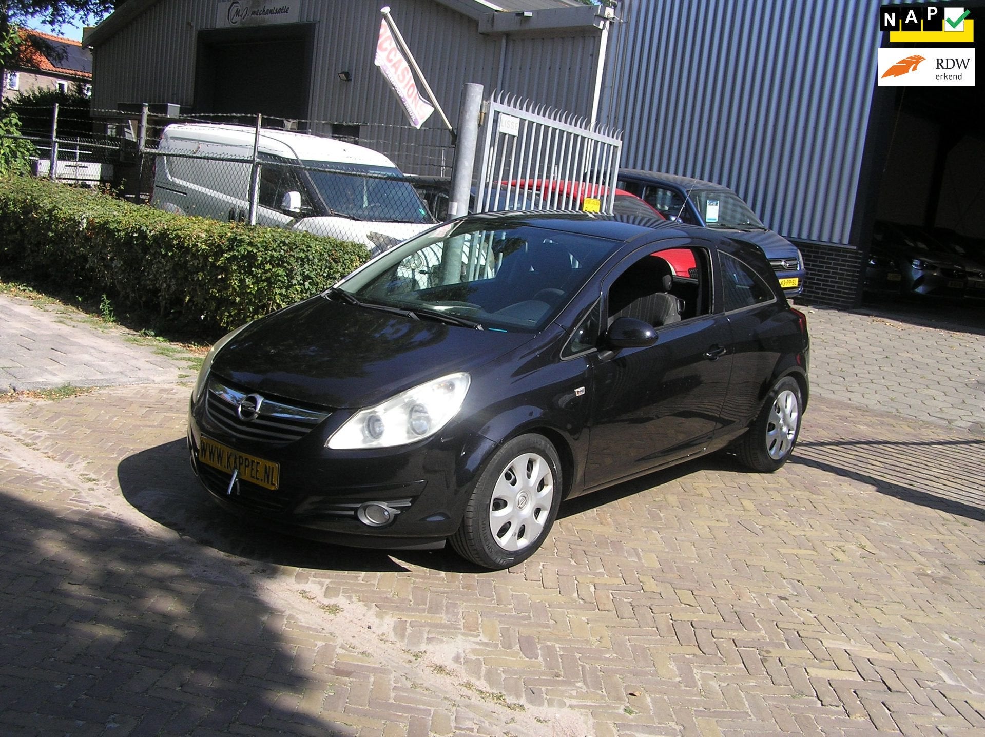 Opel Corsa 1.4-16V Enjoy 135 d km nap 1e eigenaar airco nieu, Voorwielaandrijving, Stof, Gebruikt, 4 cilinders