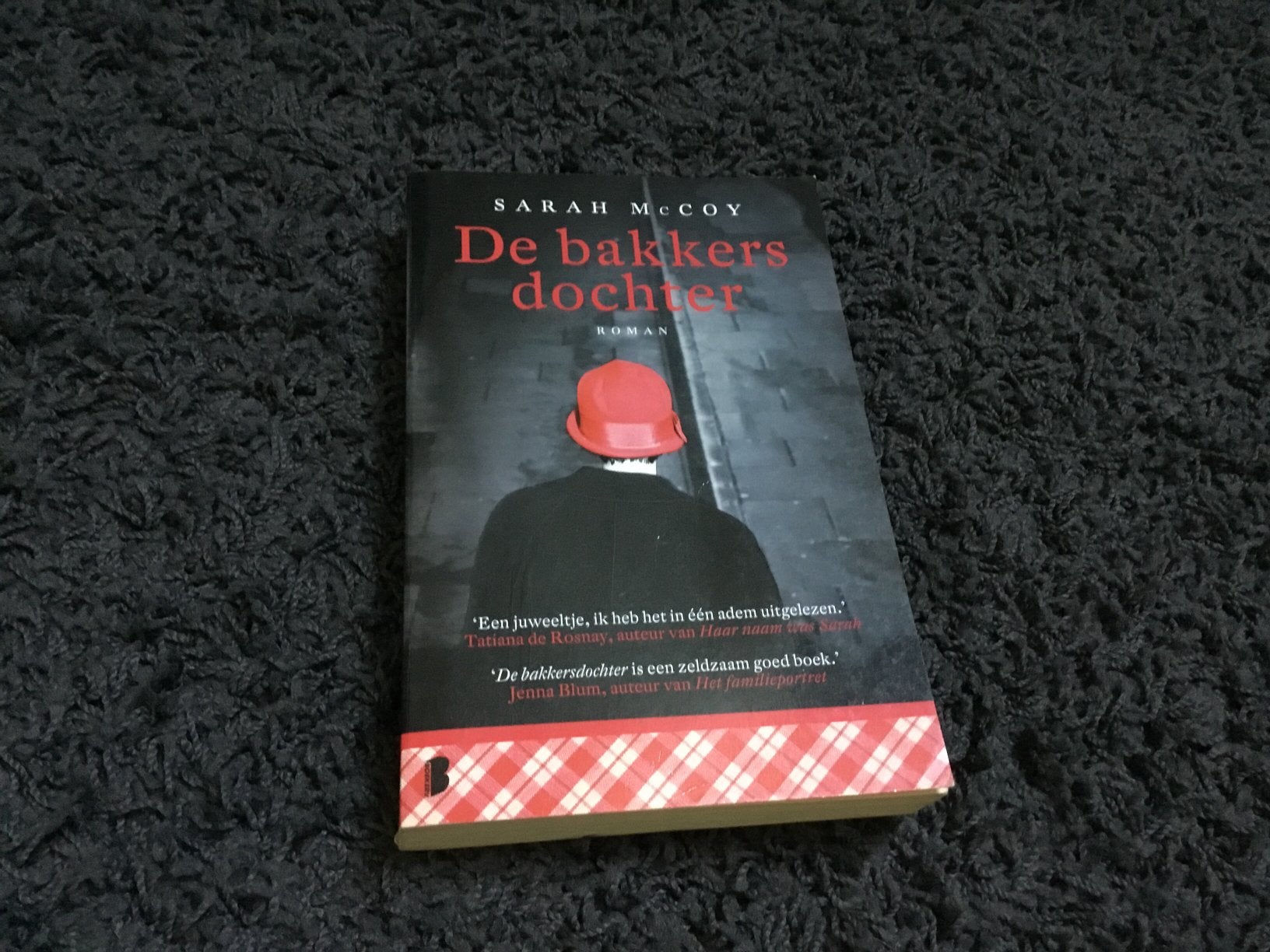 De bakkers dochter  Sarah McCoy, Ophalen of Verzenden, Zo goed als nieuw