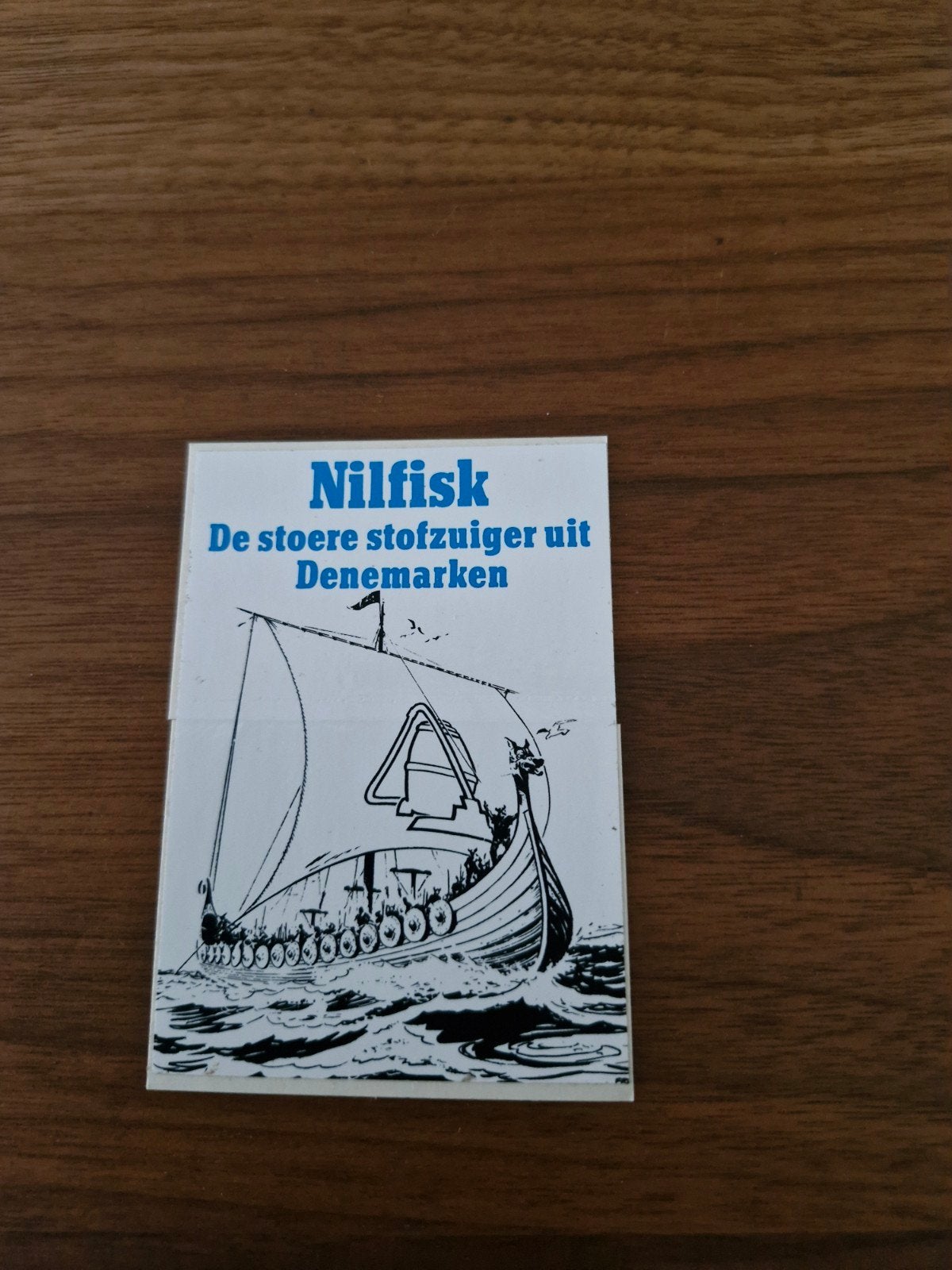 89049 Nilfisk stofzuiger sticker - De stoere stofzuiger, Ophalen of Verzenden, Gebruikt, Merk