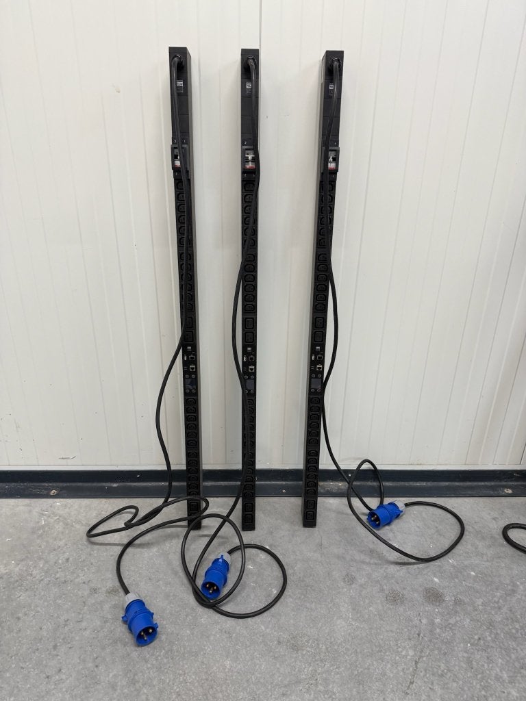 Smart en monitorbare PDU van Rittal, Computers en Software, Ophalen, Gebruikt