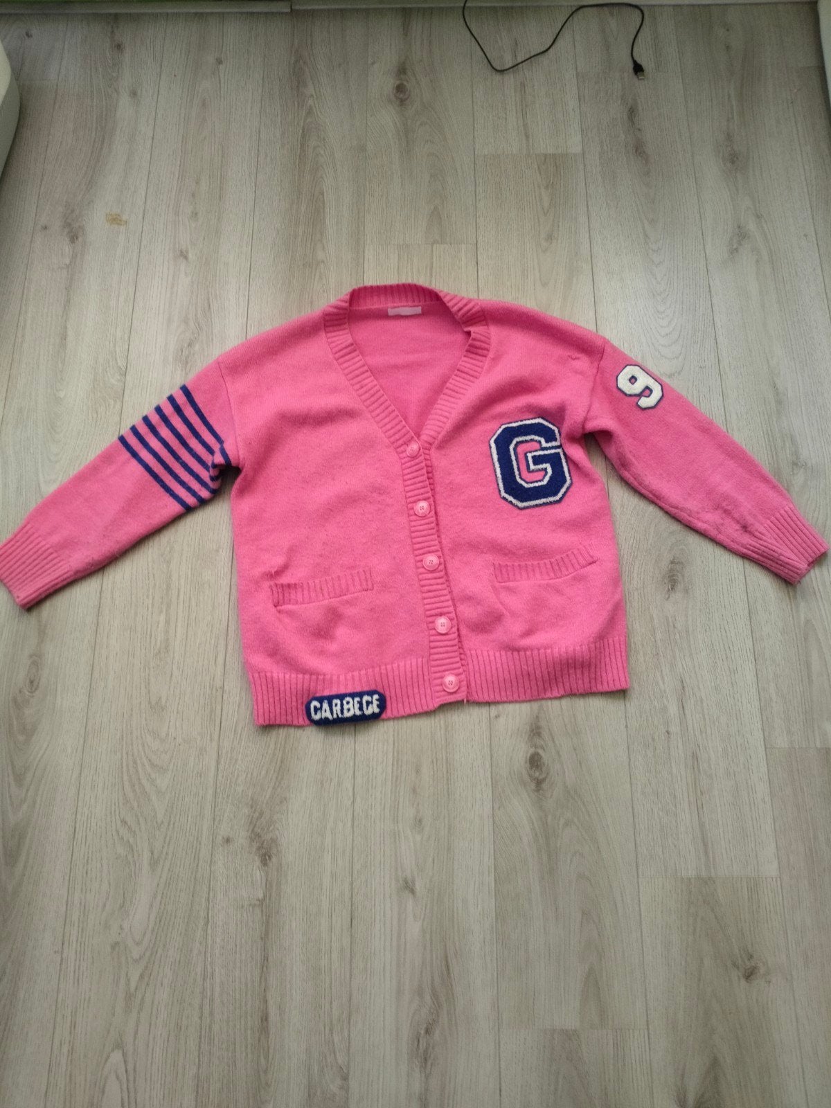 Roze gebreid vest met 'G' en 'CARBECE' patches, Maat 38/40 (M), Ophalen of Verzenden, Onbekend, Roze