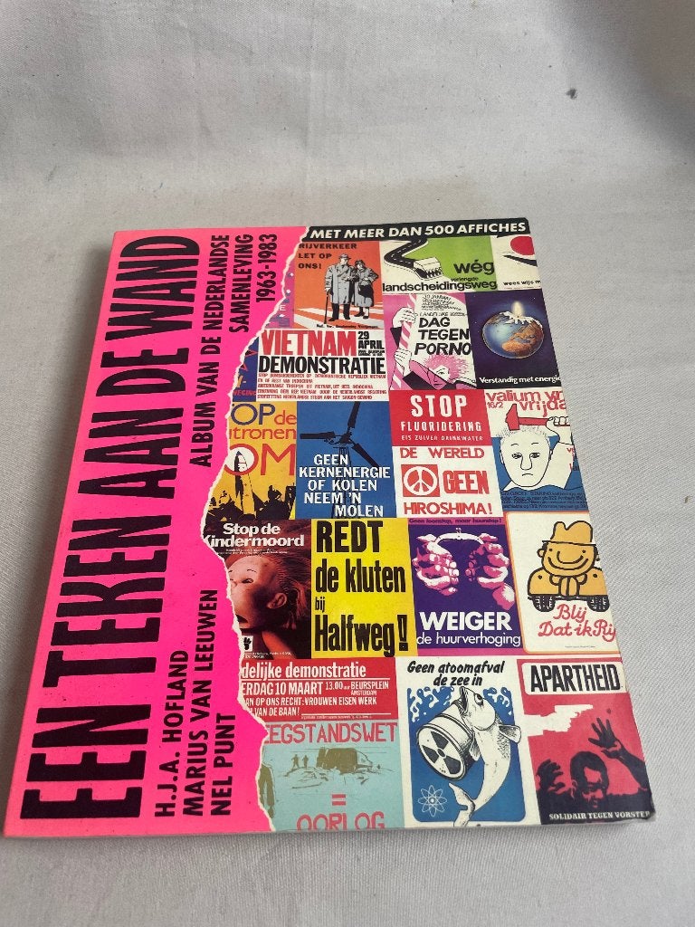Een teken aan de wand geschiedenisboek, Boeken, H.J.A. Hoefland, Ophalen of Verzenden, 20e eeuw of later, Gelezen
